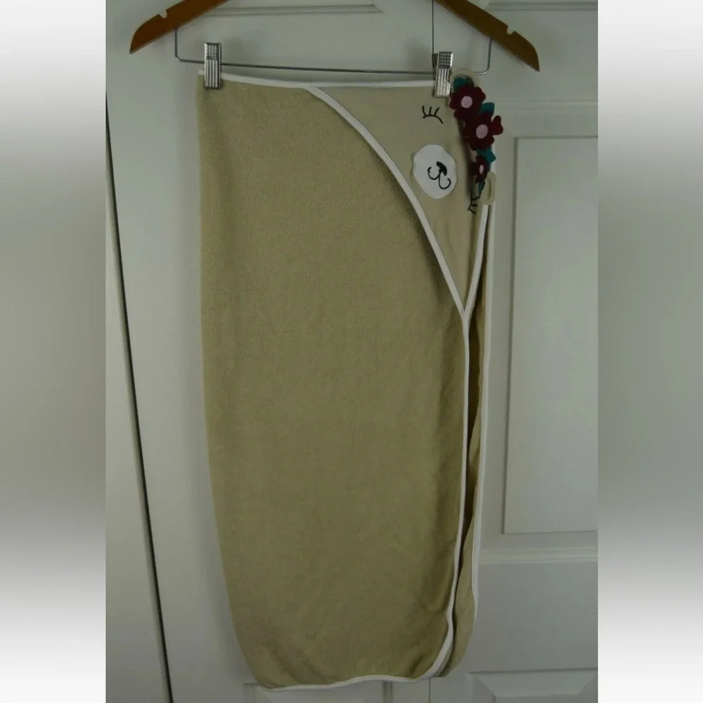 Jessica Simpson Hooded Baby Bath Towel Tan Cream Teddy Bear Burgundy Flowers
